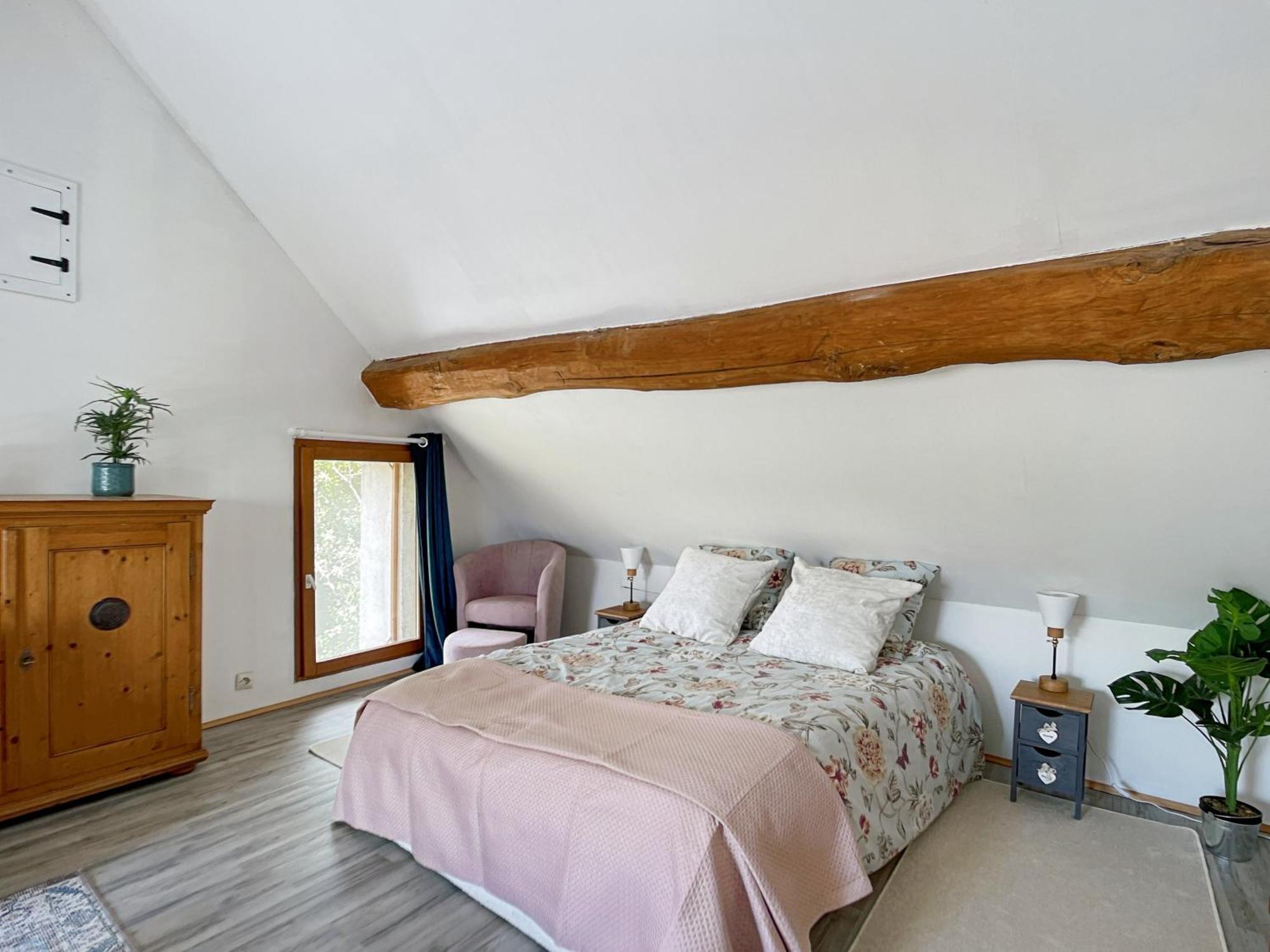 Charmante Maison Joux-la-Ville ภายนอก รูปภาพ